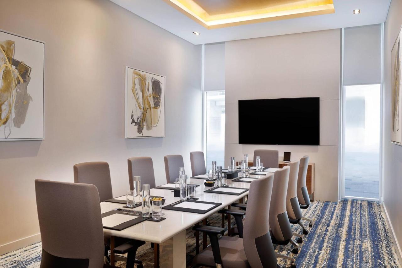 Residence Inn By Marriott Al Jaddaf Дубай Екстериор снимка