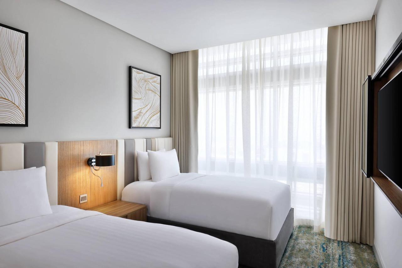 Residence Inn By Marriott Al Jaddaf Дубай Екстериор снимка
